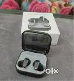earbuds realme air 3s  left said battry week buds