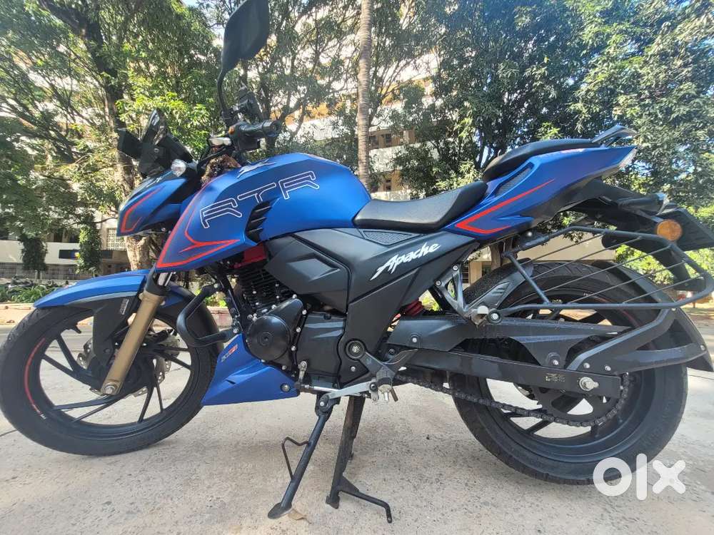 Apache RTR 200 4V Matte Blue colour