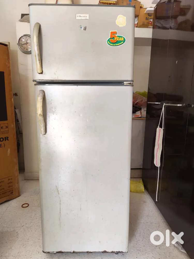 410 Ltr Refrigerator for a sell