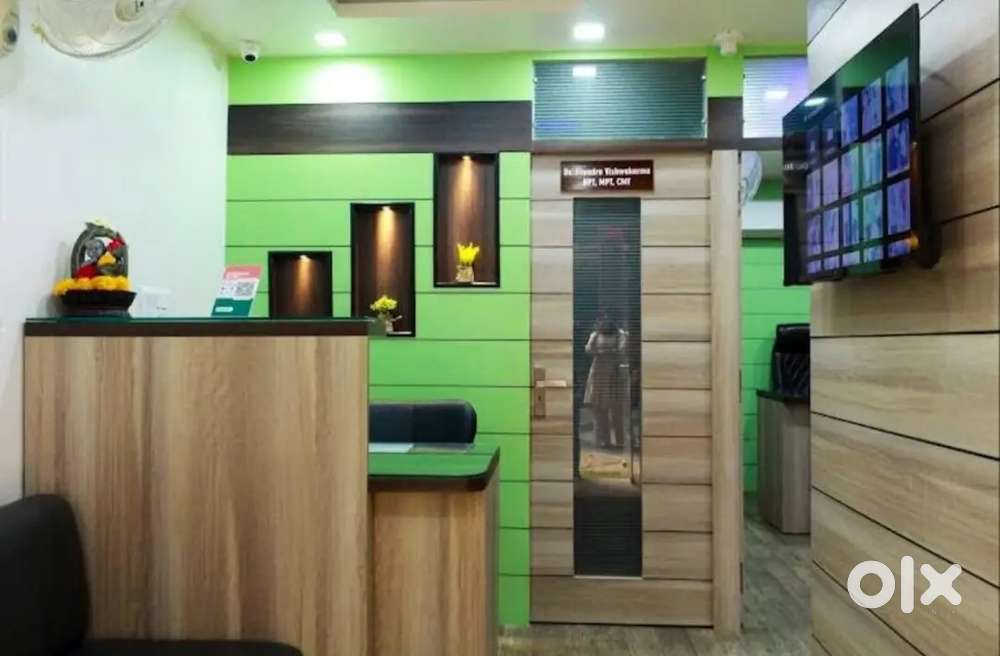 Required  a female  receptionist  for diet clinic  management