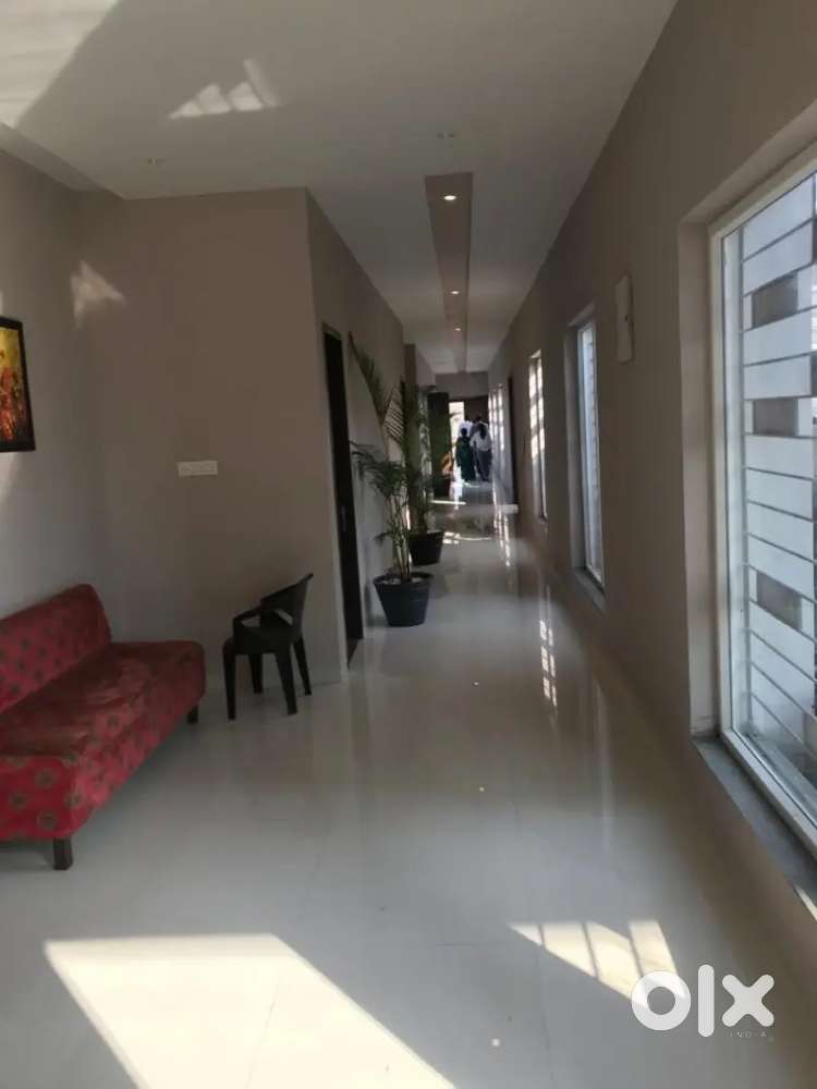 1bhk room partner chahiye only for male