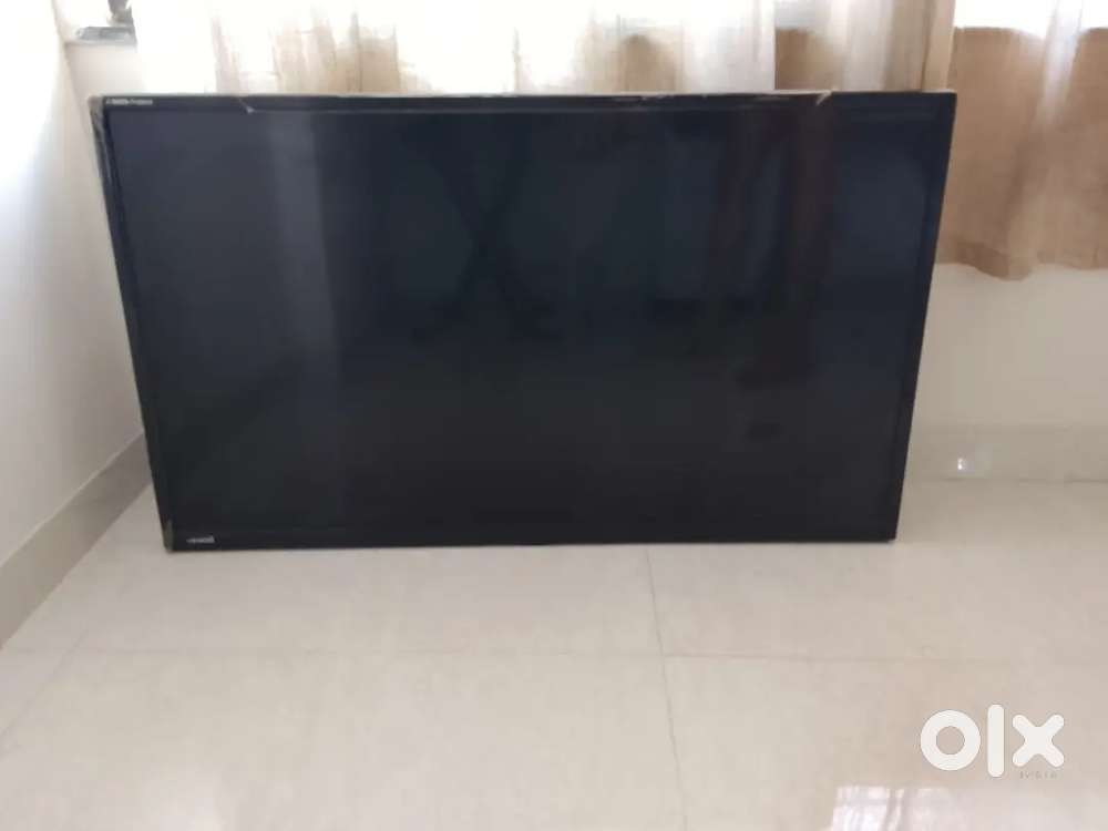 Croma tv available for sale