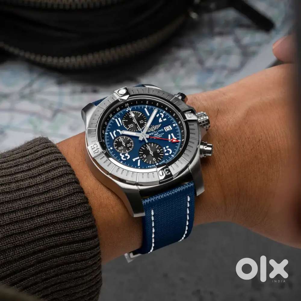 Brand New Breitling Avenger chronograph 45 GMT