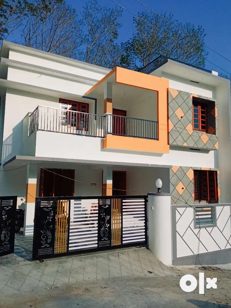 1750 sqft house for sale in Pothencode junction