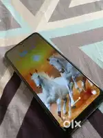 A0 4  good condition phone 4 64