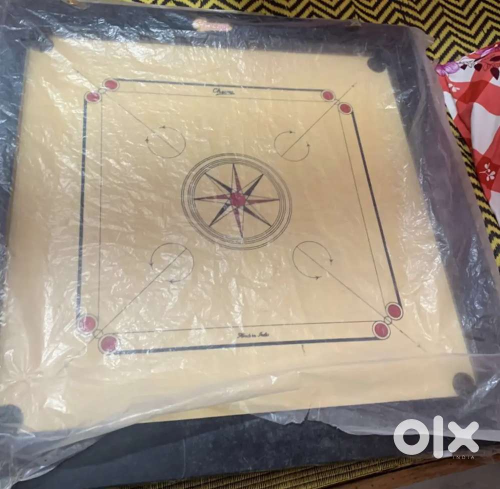 Carrom board