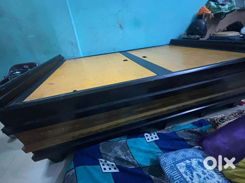 Palang diwan (loha)