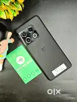 ONEPLUS 10 PRO 12/256GB - GOOD CONDITION MOBILE WITH BILL AND INVOICE.