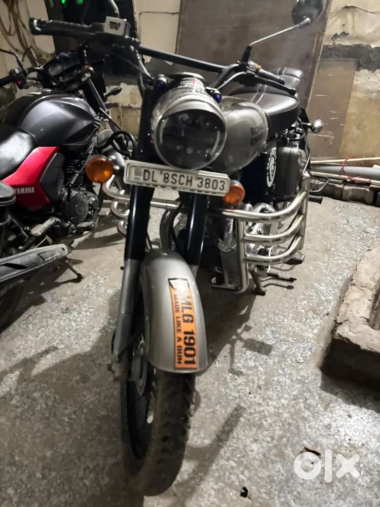2018 Royal Enfield Classic bullet 17000 Kms with VIP no. 5000
