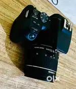 Canon 200Dii, 24.1MPS, APS-c sensor, 4K Video recording, Touch screen