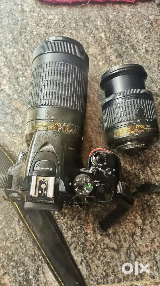 Nikon D5600 with 2 lens