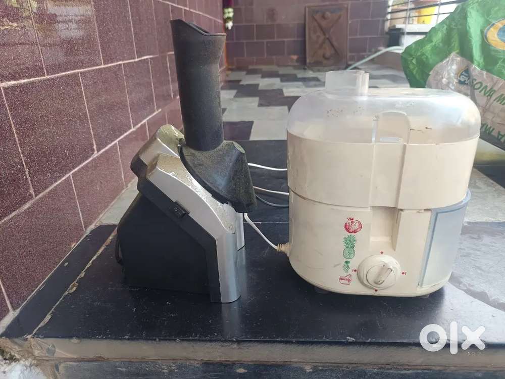Ice crusher juicer