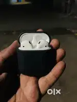 Apple Airpods 2 With Wireless Case
