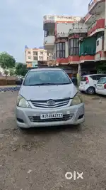 Toyota Innova 2.5 V 7 STR, 2005, Diesel