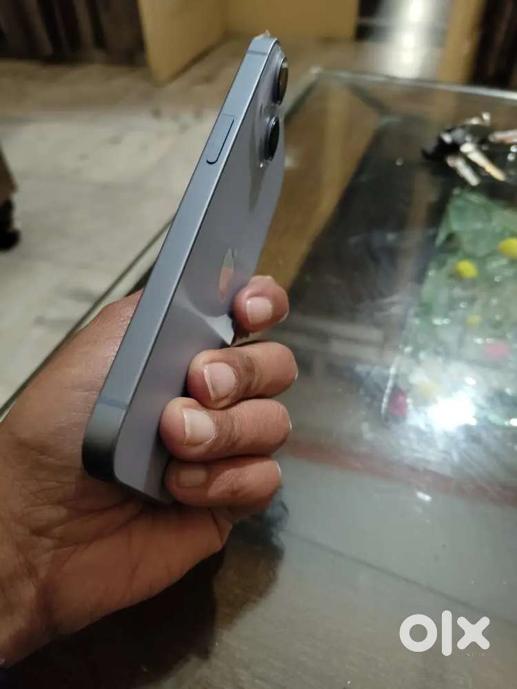 Apple  iphone 14 model only 4 month old with bill box warranty