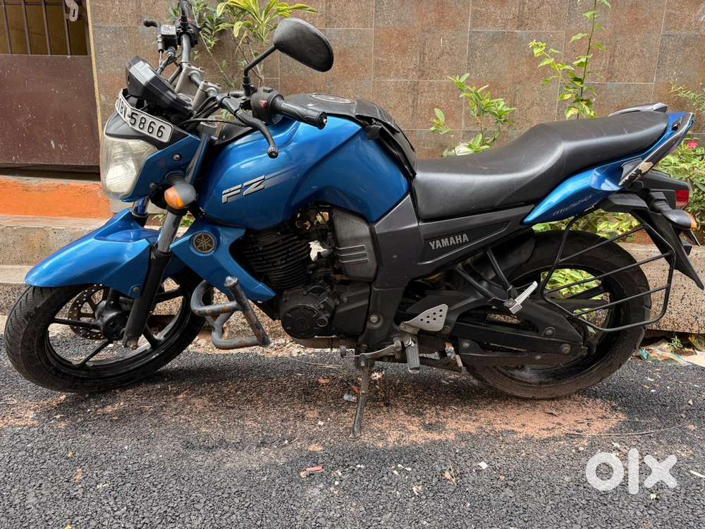 Yamaha fz blue good condition for sale