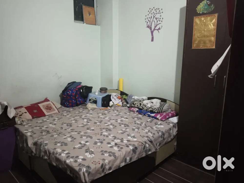 3BHK with 2 bathroom.very prime location.school&market are very near