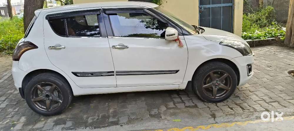 Maruti Suzuki Swift 2012