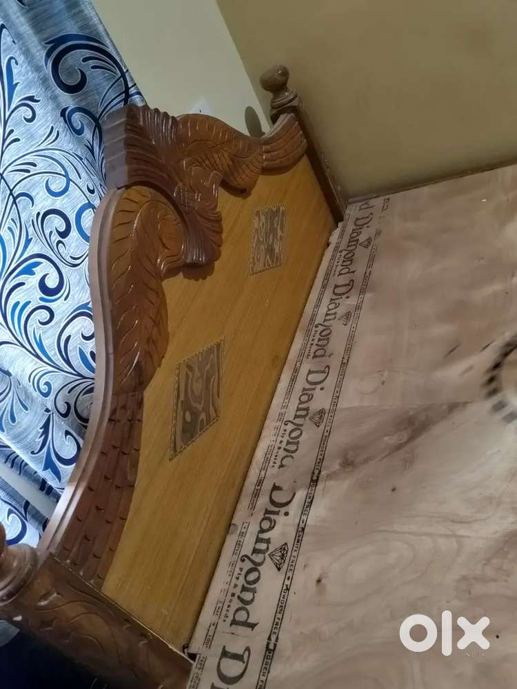 Queen Size Cot and Diwan