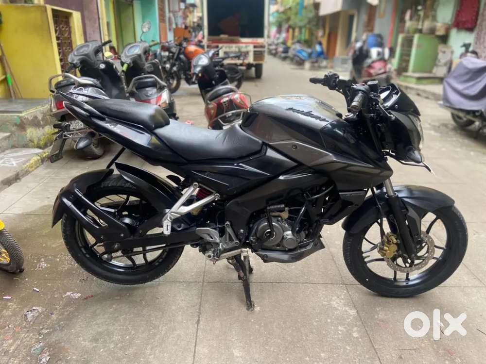 Bajaj pulsar ns 160 2017 model