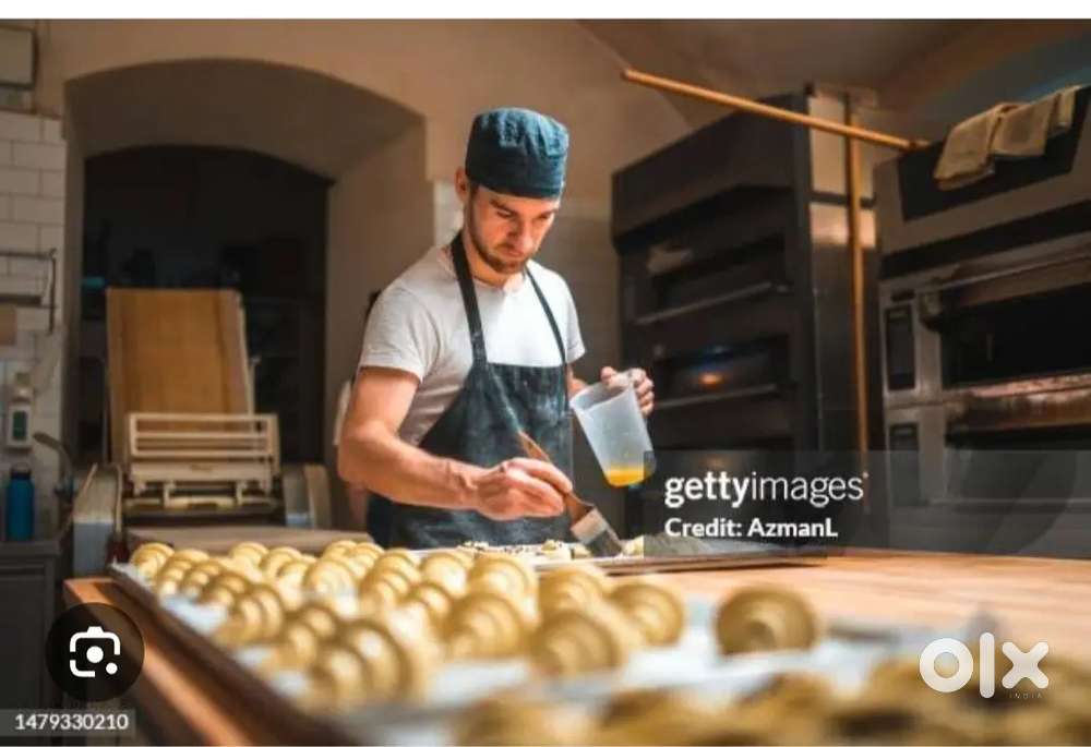 We are looking for bakery and pastries commi 3 for bakery tasks ⁴