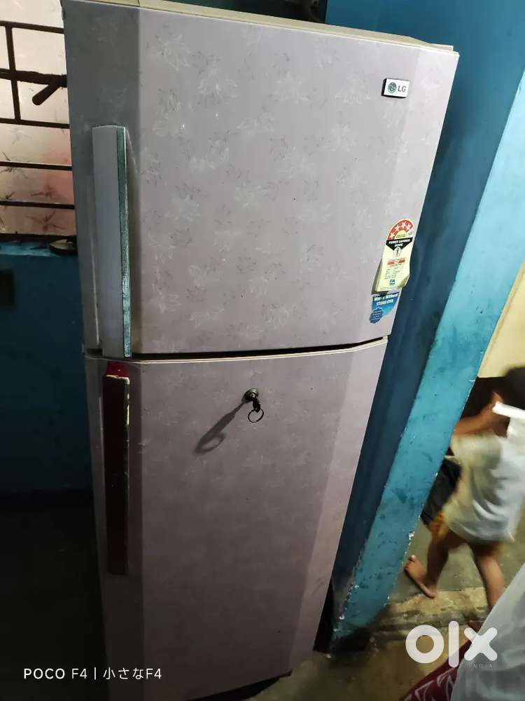 LG REFRIGERATOR