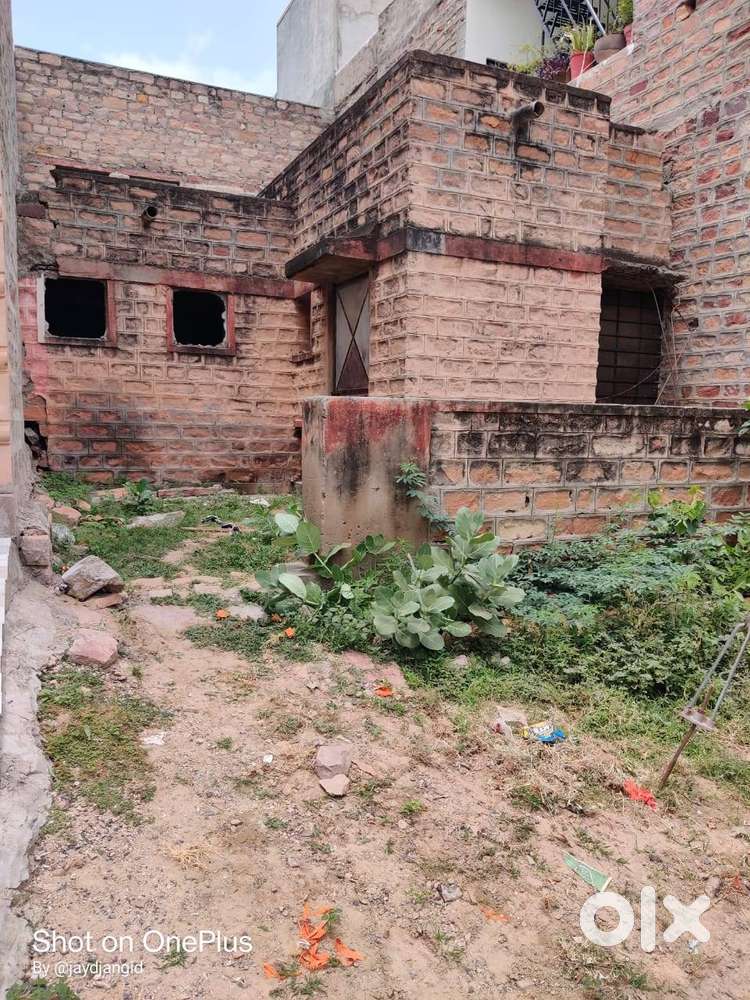 20x40 East facing Kudi sector 8