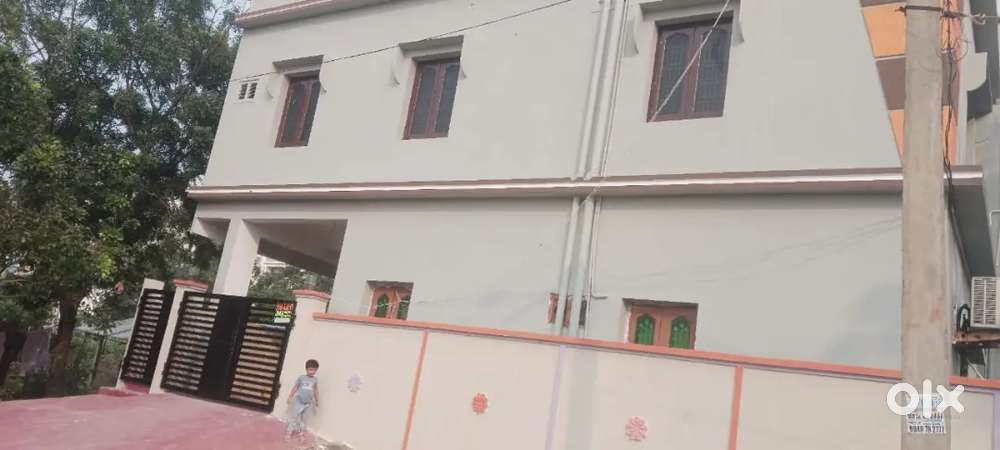 Hole house giving rent for any office ,bank,or commercial purpose