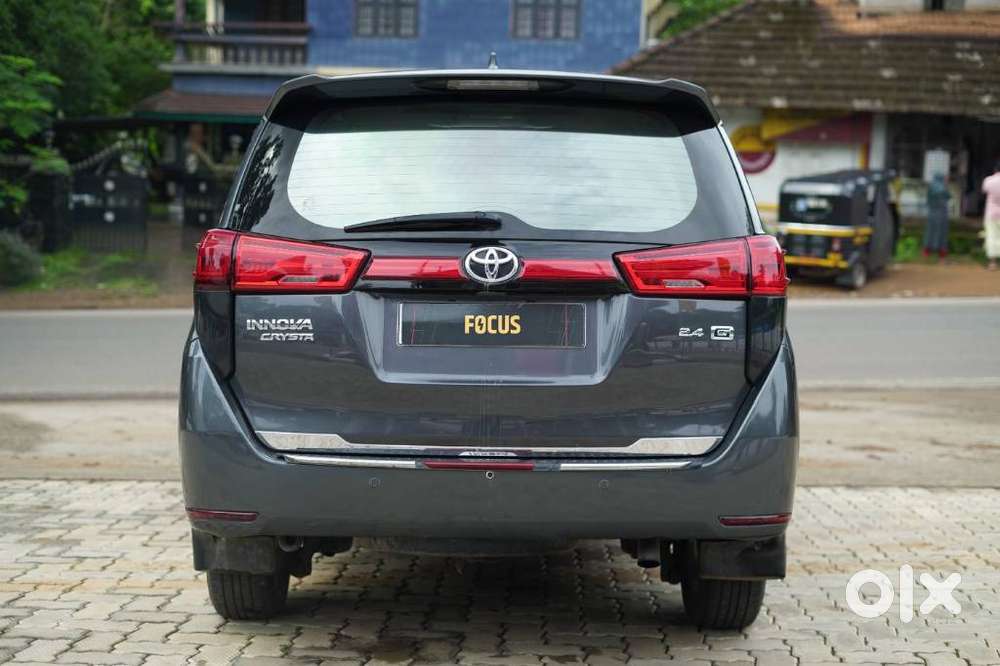Toyota Innova Crysta 2.4 G MT 7 STR, 2018, Diesel