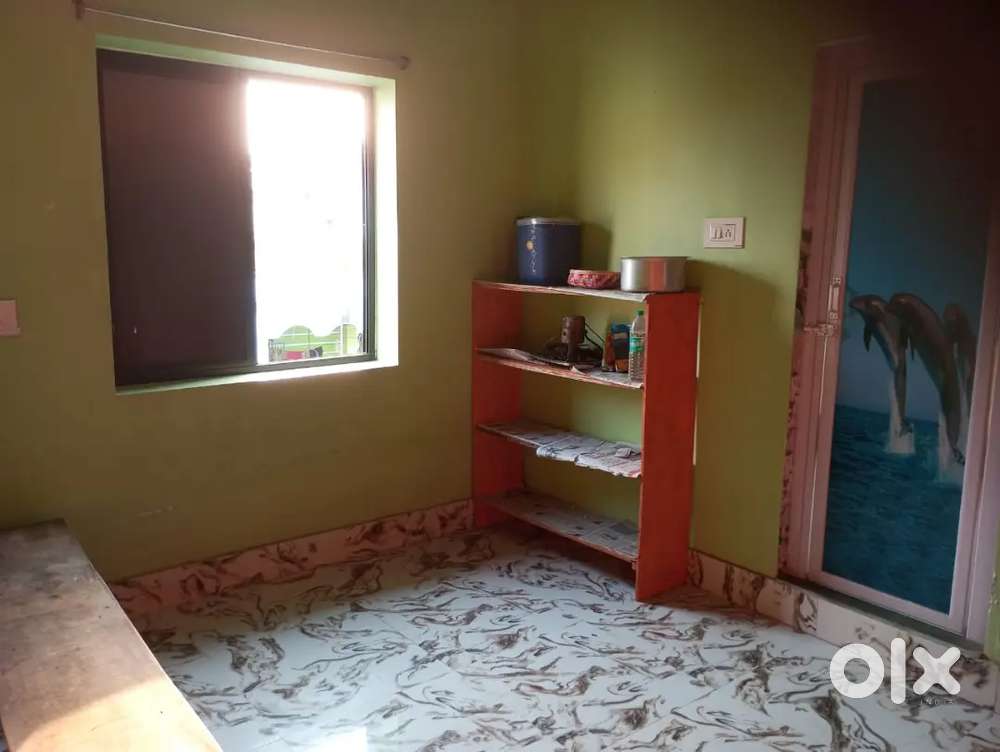 Link road to 300 mtr my house monthly rent 4500+electric