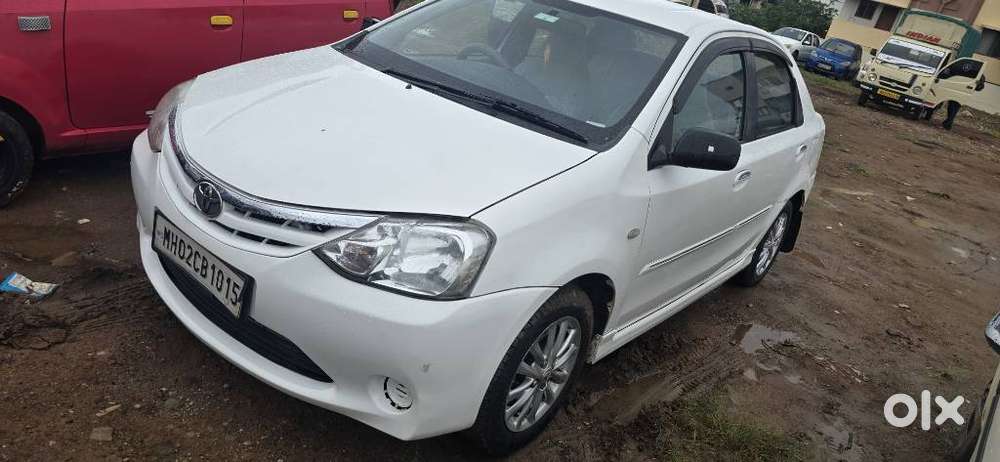 Toyota Etios 2010-2012 Petrol TRD Sportivo, 2011, Petrol