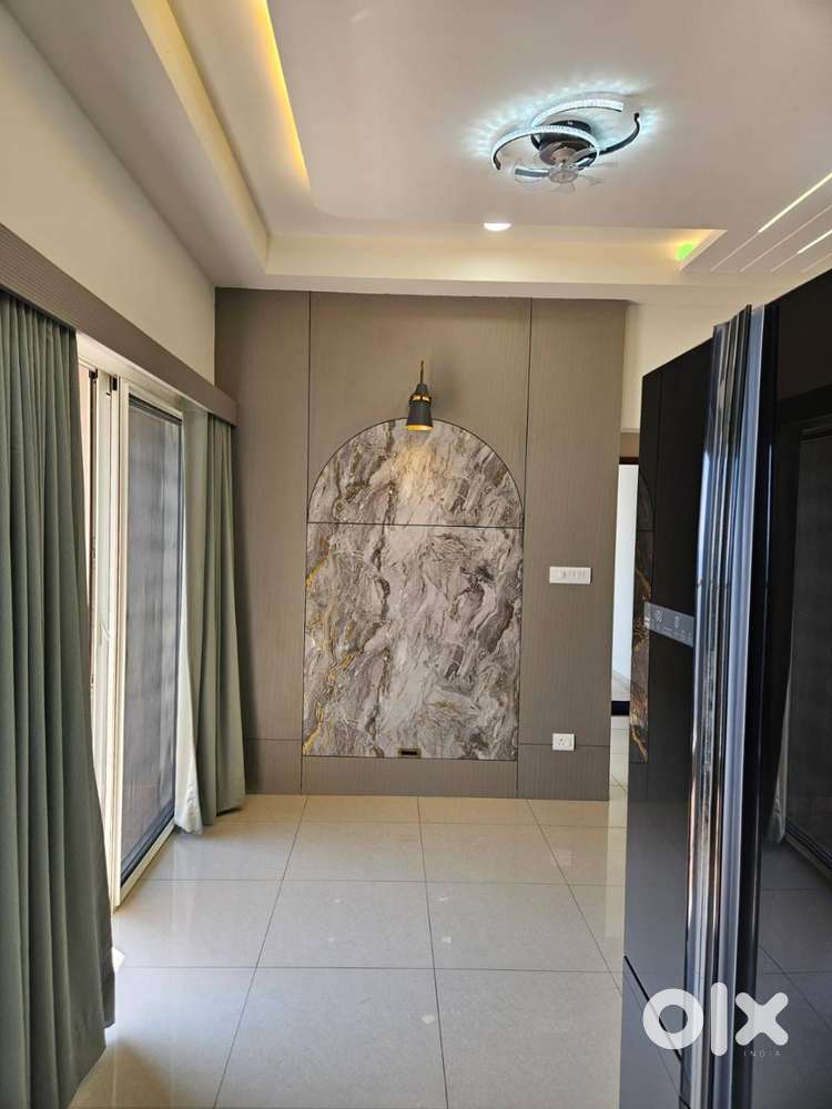 premium 2 bhk full furnished flat for sasle in giftcity