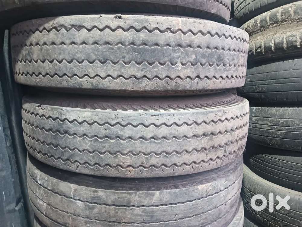 All types tyre available 700 16