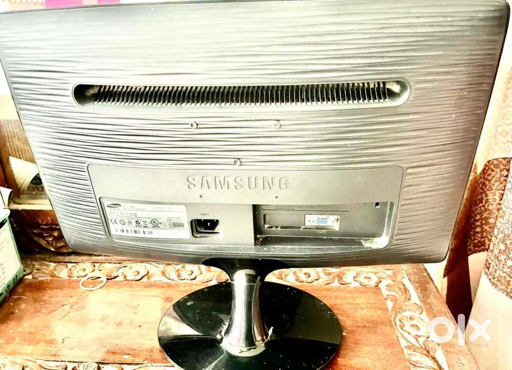 Samsung Monitor 19 inch