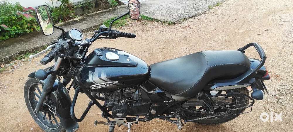 Avenger street 180cc