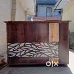 Shop Counter table with Dressing Box