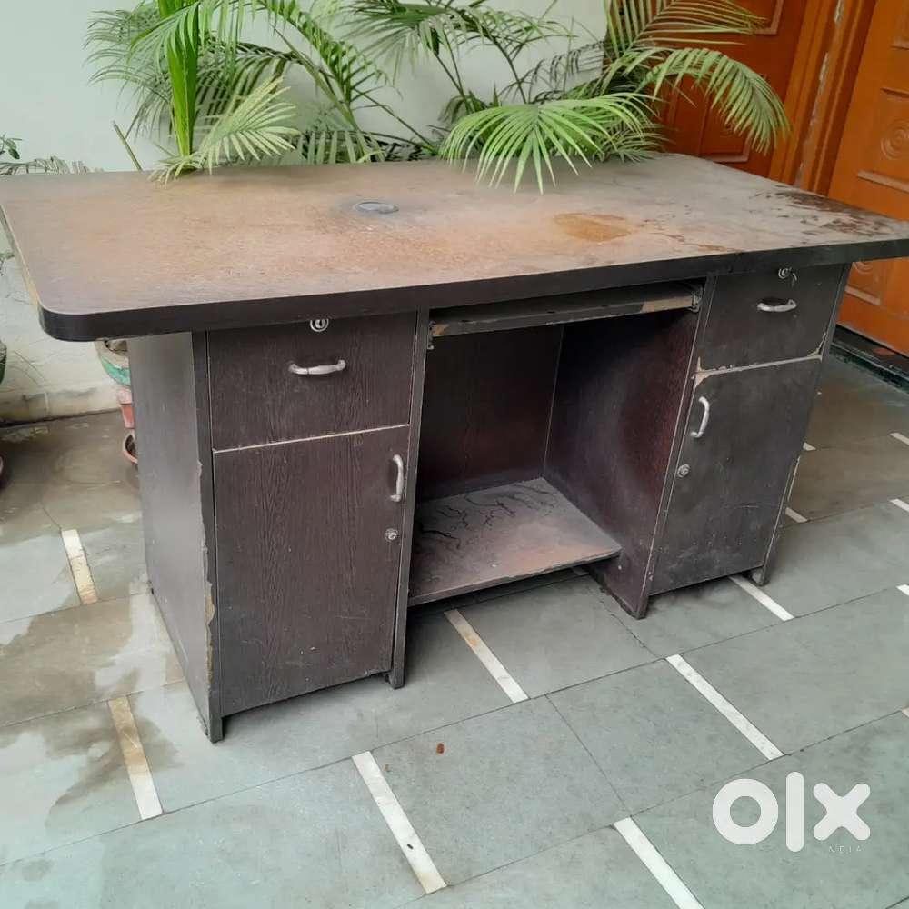 Office / Computer Table.