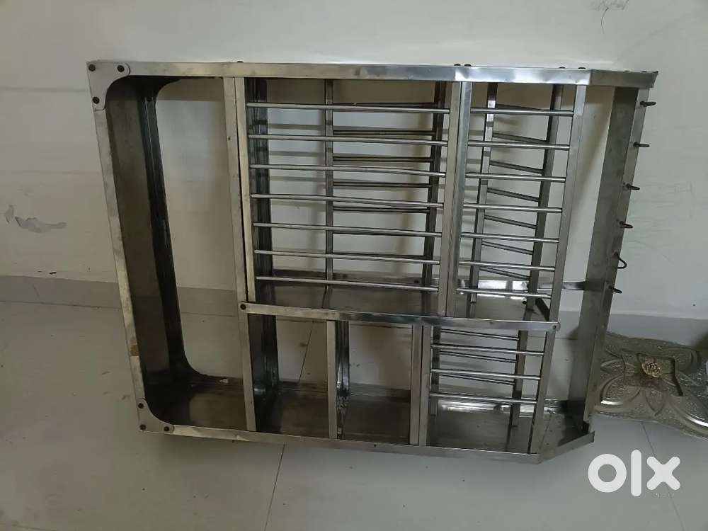 Utensil holder, sandwich maker, blender