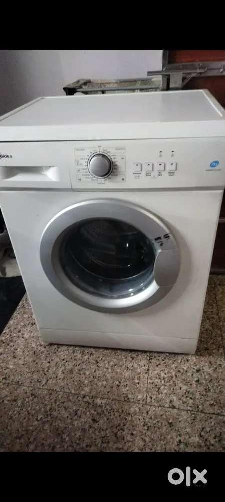 Washing Machine full loaded front wali Hai