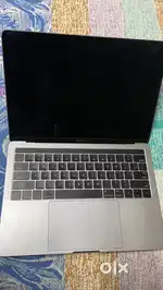 Macbook Pro 13 inches In Excellent Condition