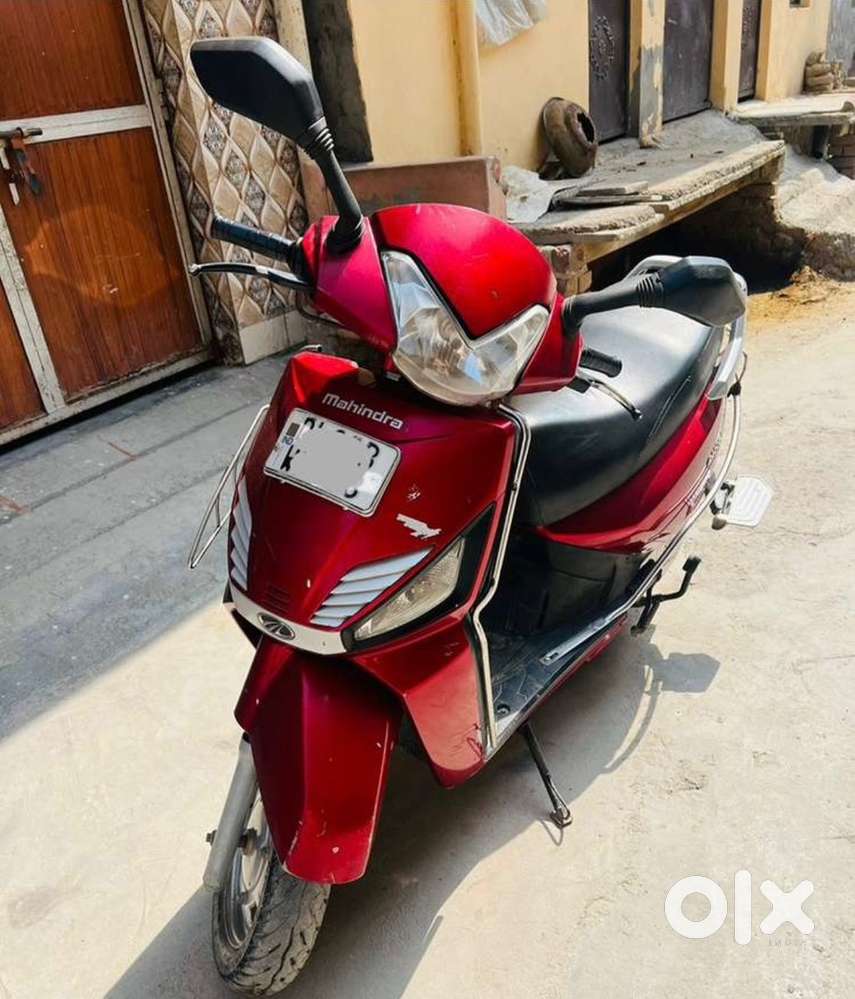 Mahindra Gusto 2016