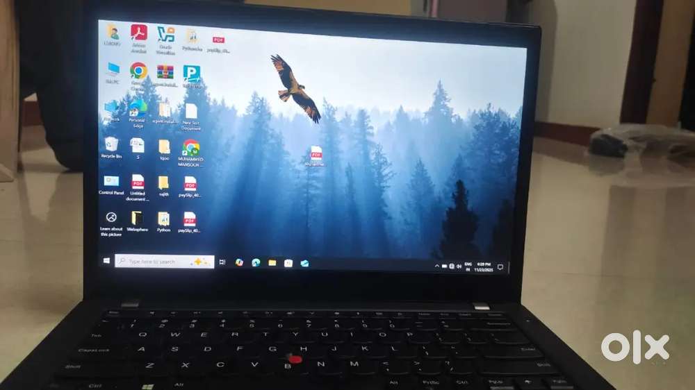 Lenovo Thinkpad i7 7th gen, 8gb ram, 256gb SSD, 4Gb intel graphics