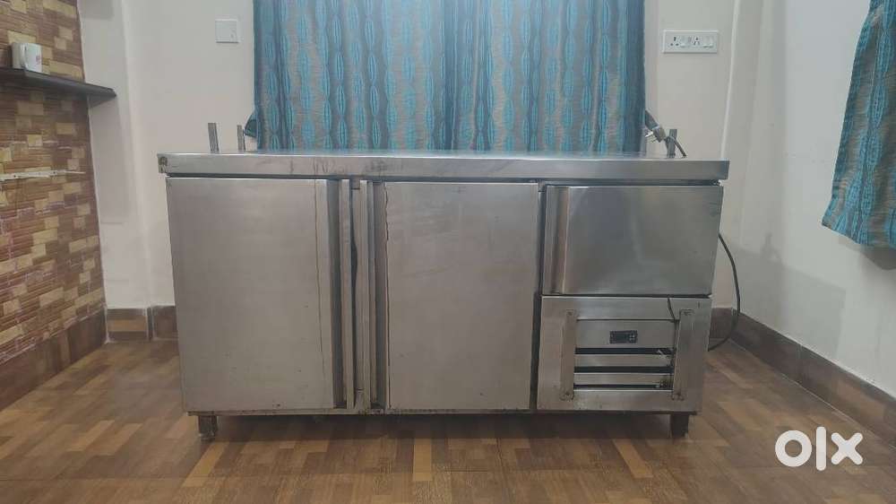 Commercial Counter Fridge