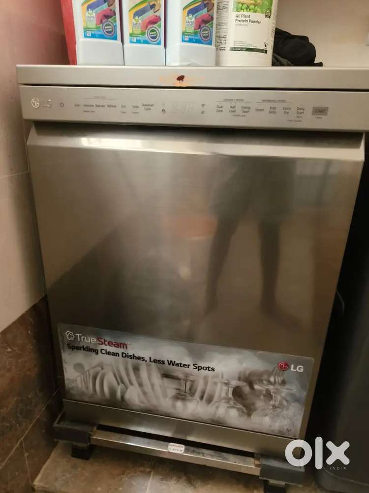 Dish washer