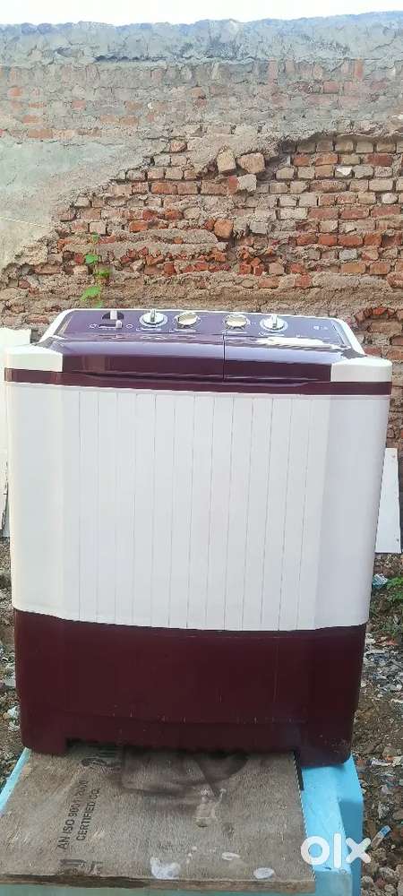 LG semi washing machine 6.2 kg 4 year old