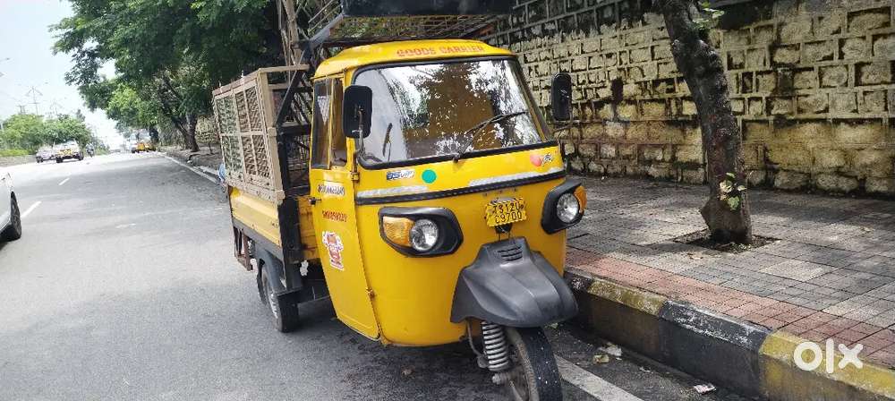 Ape goods truck auto 2020
