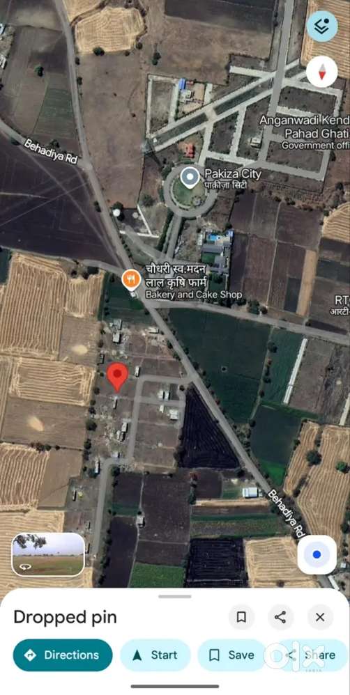 Nayta Mundla Pakiza ke samne wali colony me hai