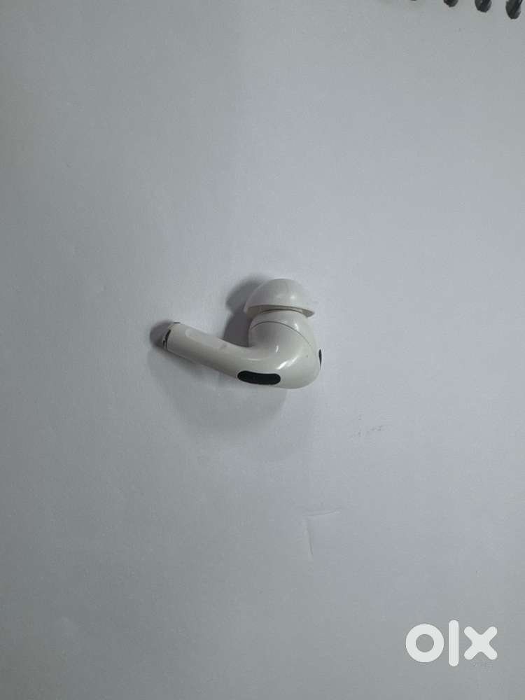 Original Apple Left AirPod (2nd Gen) – Perfect Condition
