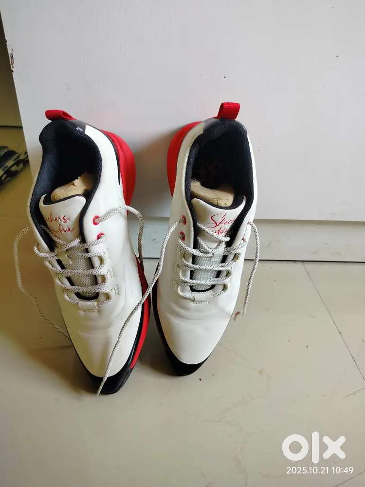 Skechers street unused shoes