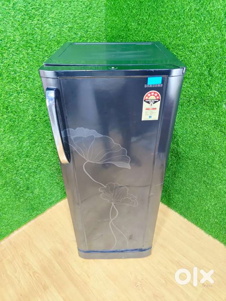 Samsung black single door fridge in goodworking condition Refrigerator